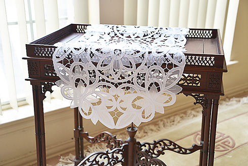 Oval Table Runner. Christina Butterflies Crystal.16x45" White